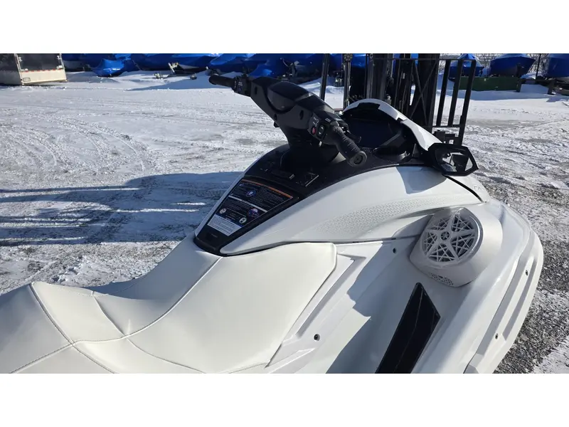 2026 Yamaha FX Cruiser SVHO thumbnail 3