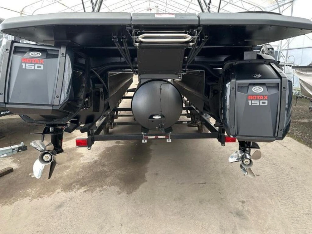 Manitou 24 Explore Navigator Stealthde 2025 alt