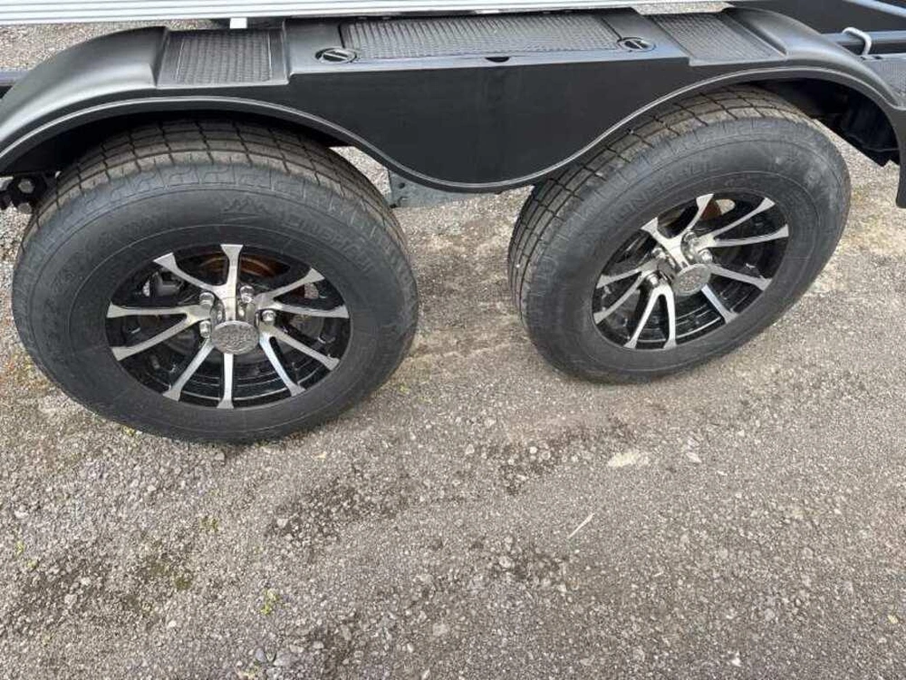 Karavan Remor Ponton Manitou 20'-21' 2023 alt