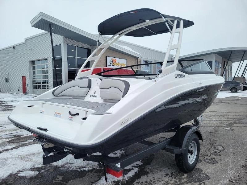 Yamaha Ar190 2025 Noir 2025 alt