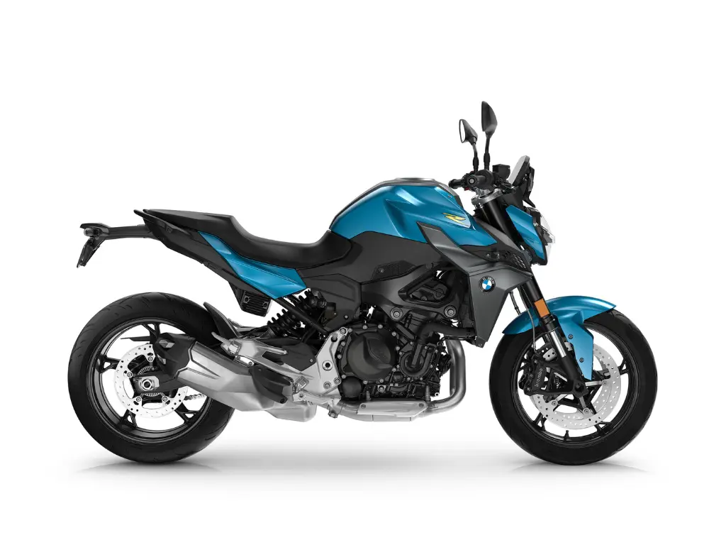 2026 BMW F 900 R // Snapper Rocks Blue Metallic