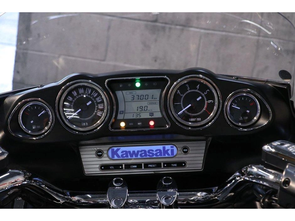 2016 Kawasaki Kawasaki Vulcan 1700 Voyageur alt