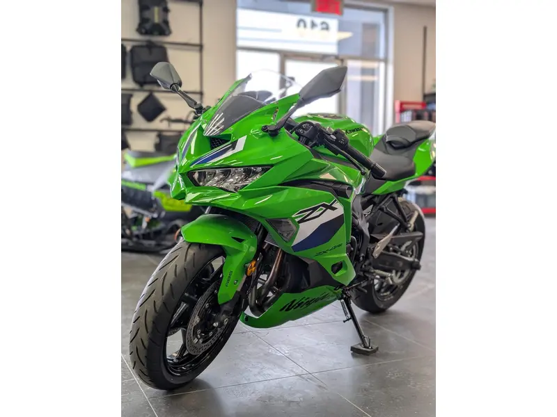 2026 Kawasaki NINJA ZX-4RR ***VENDU*** thumbnail 5