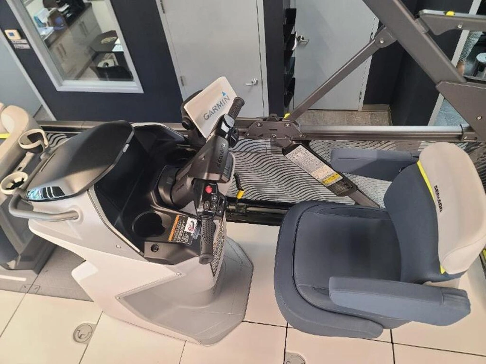 Sea-doo Switch Cruise Limited 21 - 230 Hp 2025 alt