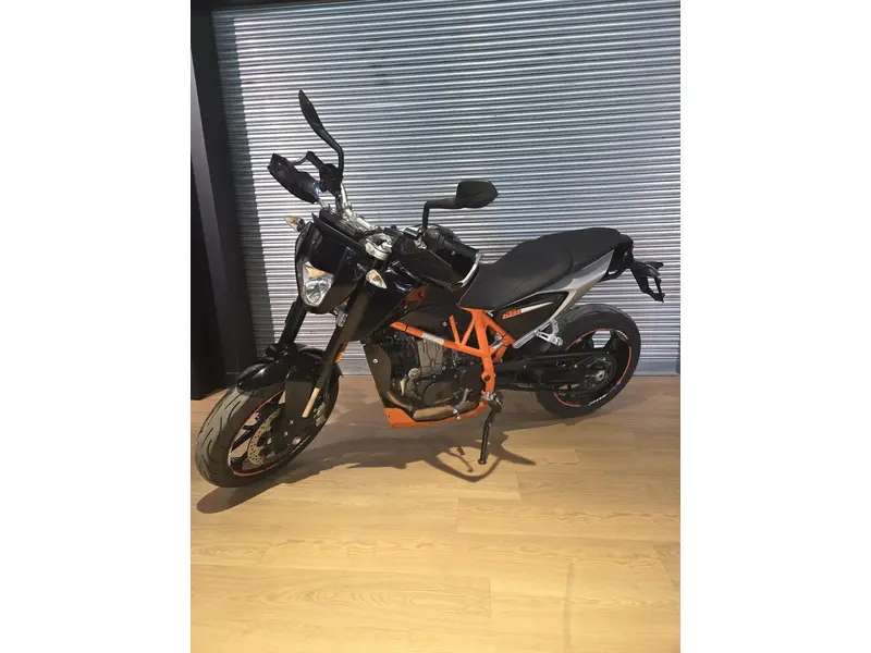 2014 KTM 690 DUKE thumbnail 6