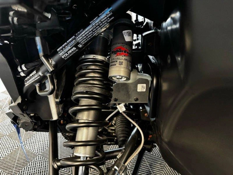 Polaris Rzr Xp 1000 Ultimate 2026 alt