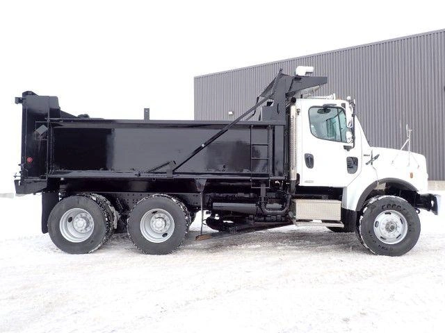 Freightliner M2106 2006