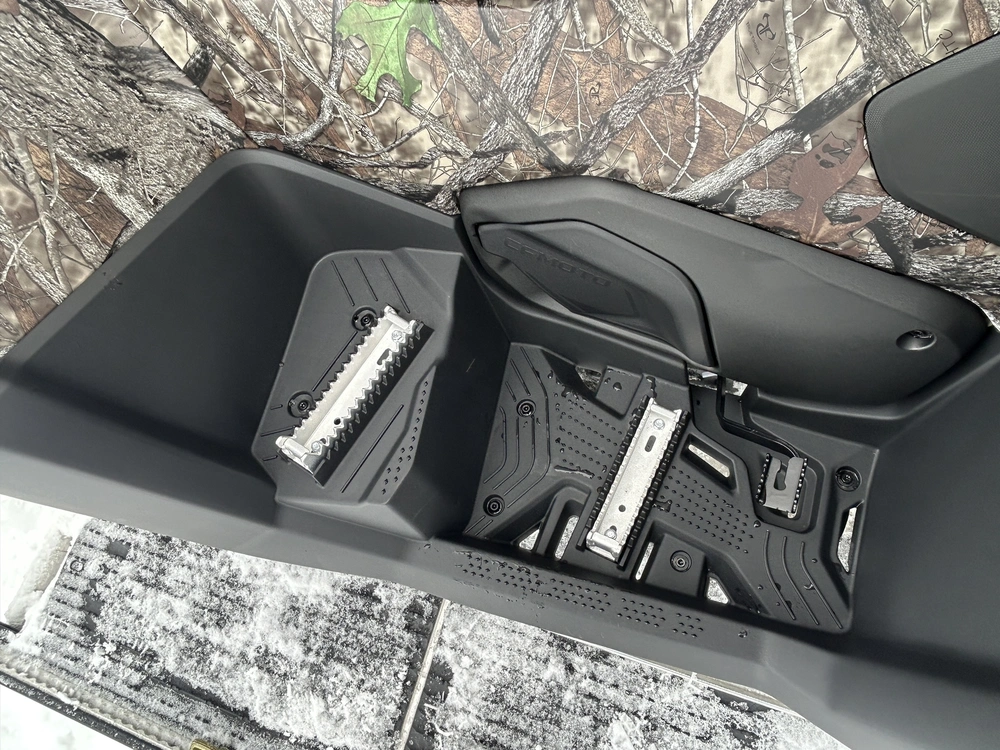 2025 Cfmoto Cforce 800 Touring True Camo alt