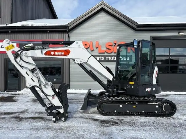 BOBCAT E60 R2  2026