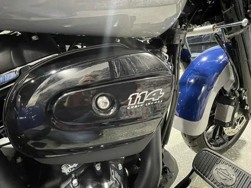 Harley-Davidson FREEWHEELER ABS 114 **MODELE TRIKE RECHERCHÉ!** 2023