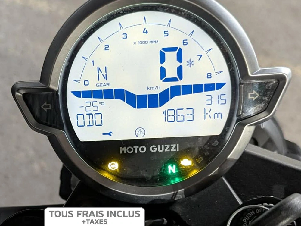 Moto Guzzi V7 Stone Special Edition 2023 alt