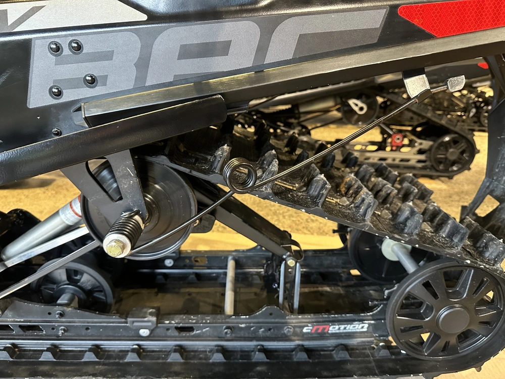 2019 Other Backcountry 850 alt