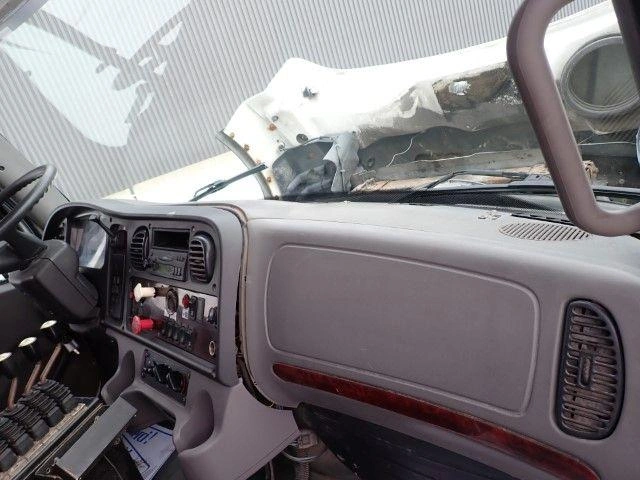 Freightliner M2106 2006
