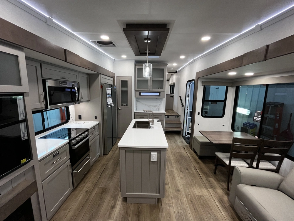 Alliance Rv Avenue 32rls 2026 alt