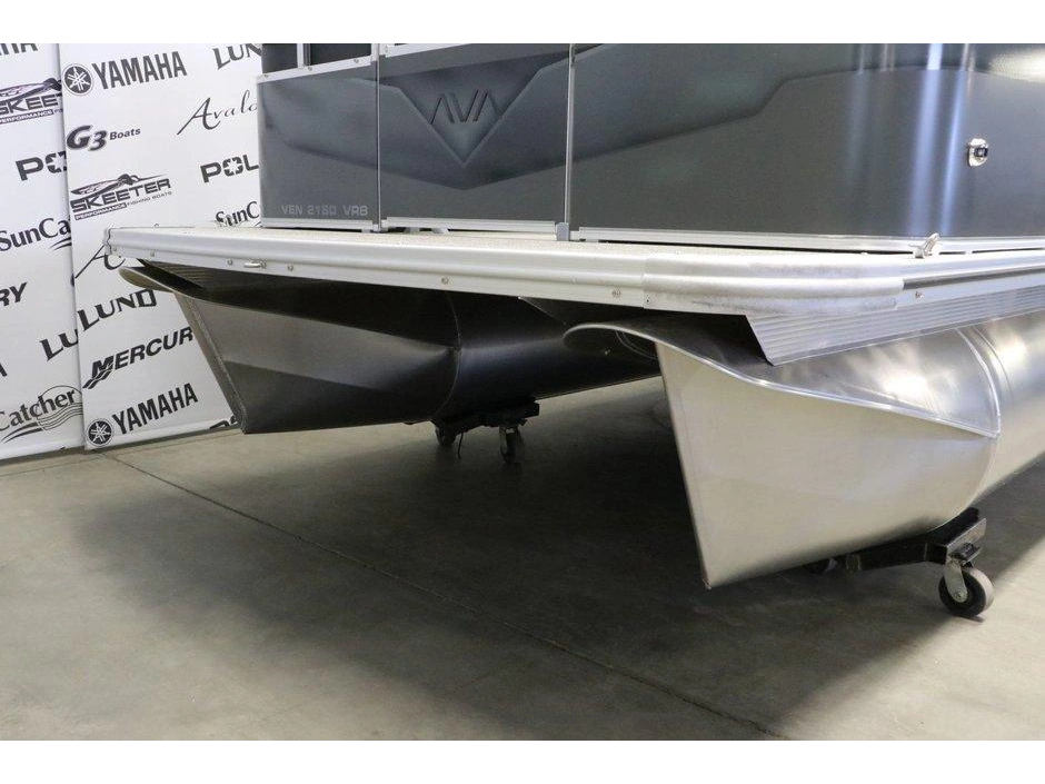 2026 Avalon Avalon Venture 2180 Vrb + Yamaha 70 Hp alt