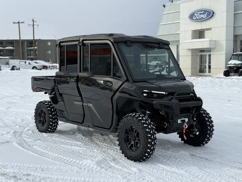 2026 Can-Am DEFENDER MAX LONESTAR CAB HD11 thumbnail 3