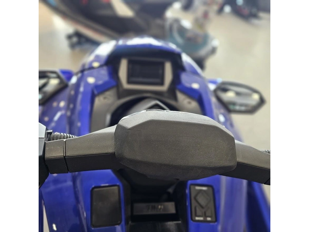 2024 Yamaha Gp Svho alt