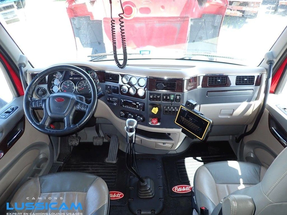Peterbilt 579 2021