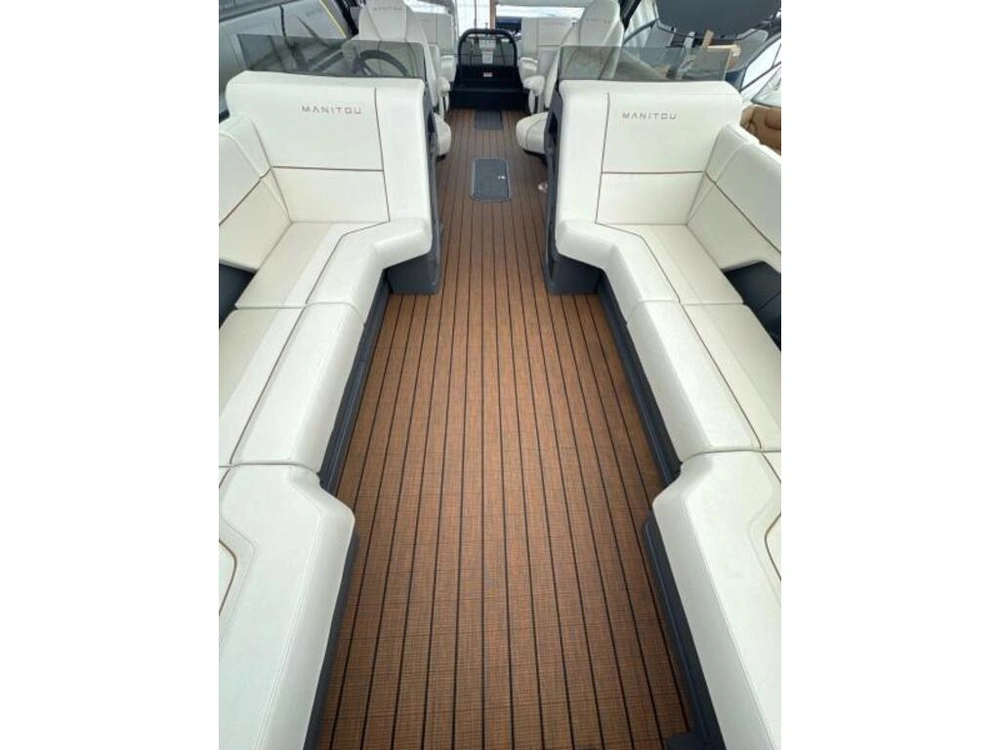 Manitou 24 Explore Navigator Stealthde 2025 alt