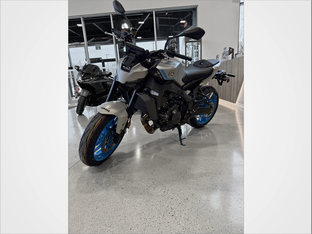 2026 Yamaha Mt-09 alt