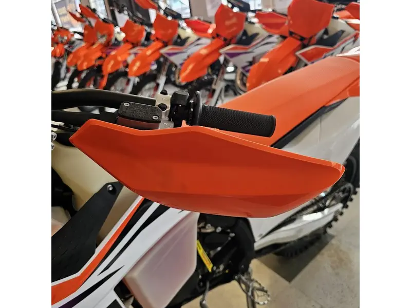2024 KTM 250 XC thumbnail 7