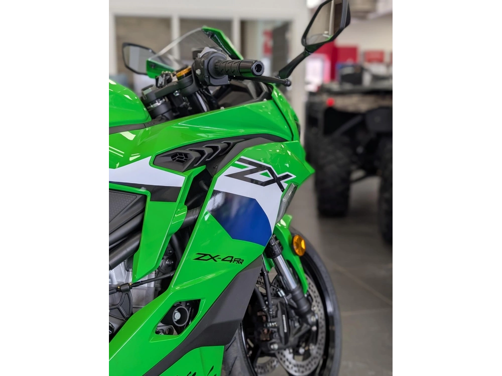 New 2026 Kawasaki NINJA ZX-4RR in Sainte-Marie