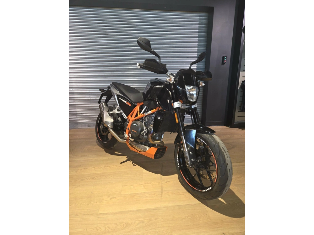 Ktm 690 Duke 2014 alt