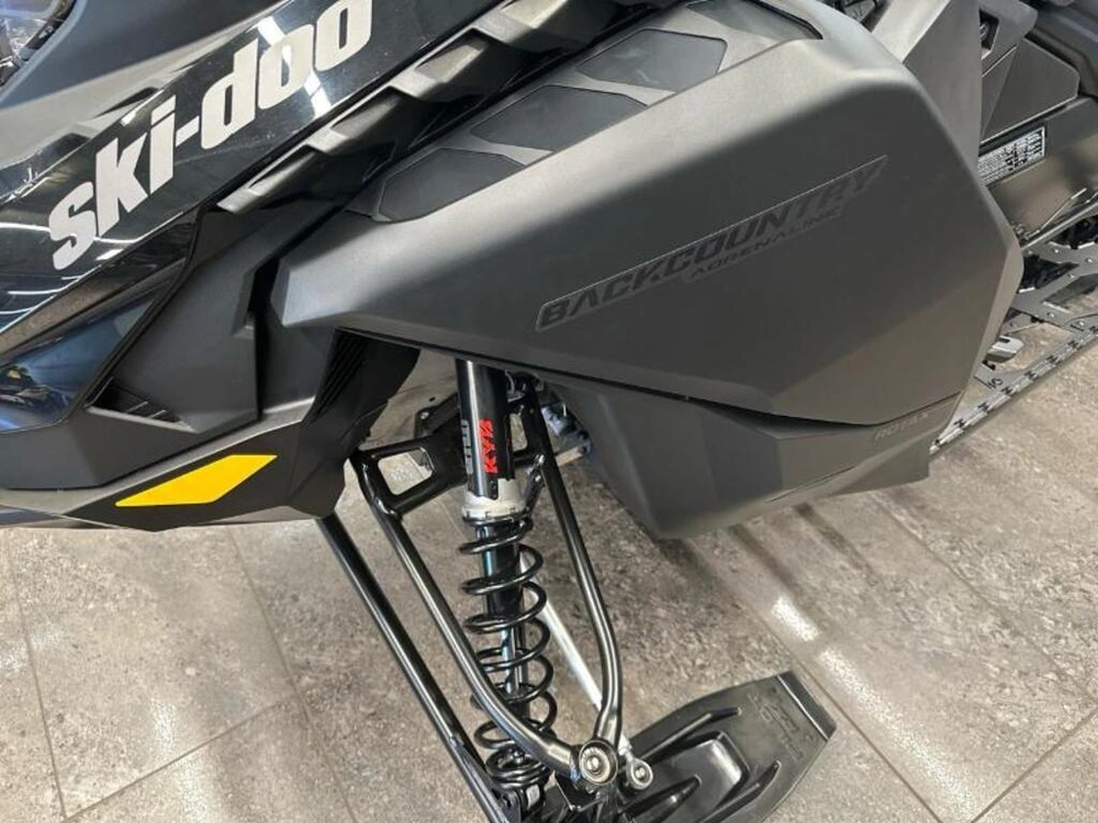 Ski-doo Backcountry Adrenaline (43'') 850 E-tec Storm 150 1.5'' E.s. 2026 alt