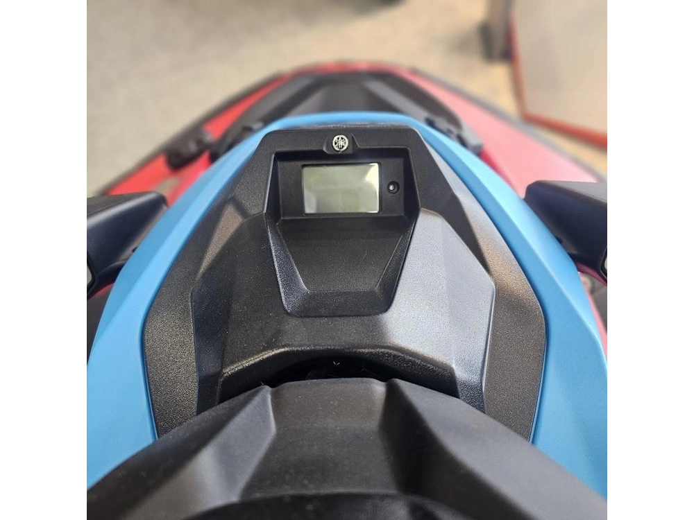 2025 Yamaha Jetblaster Dlx 3 alt