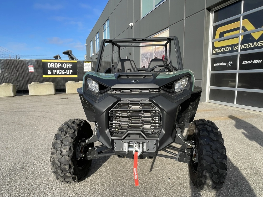 2025 Can-am Commander Max Dps 1000r alt