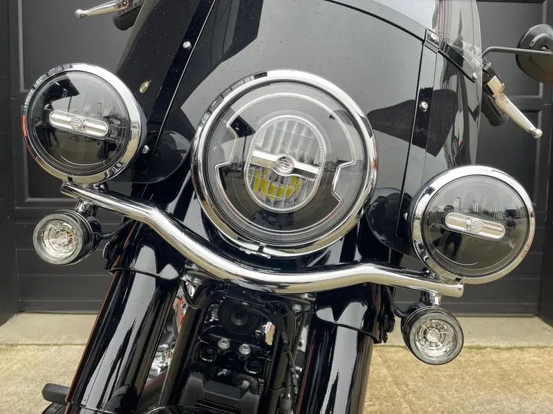 2026 Harley-Davidson FLHC - Heritage Classic