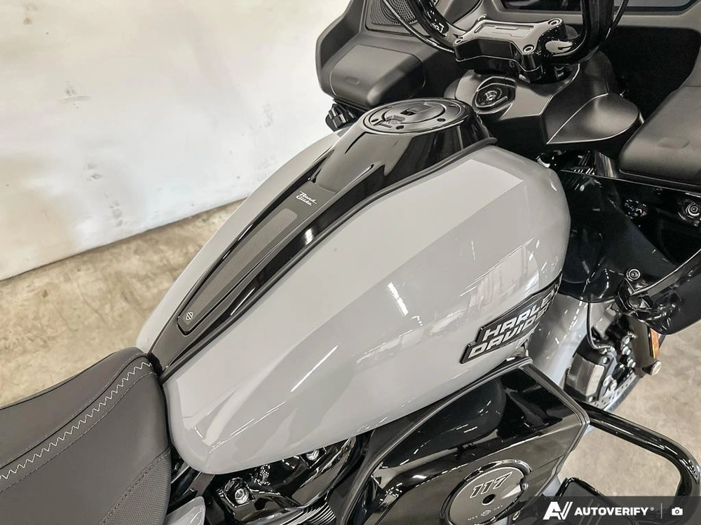 2026 Harley-davidson Road Glide alt