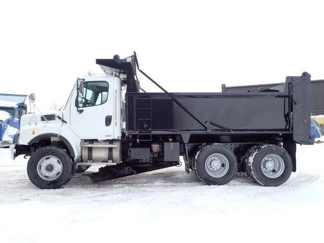 Freightliner M2106 2006