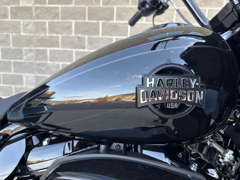 2026 Harley-Davidson FLTRXL - Road Glide® Limited thumbnail 4