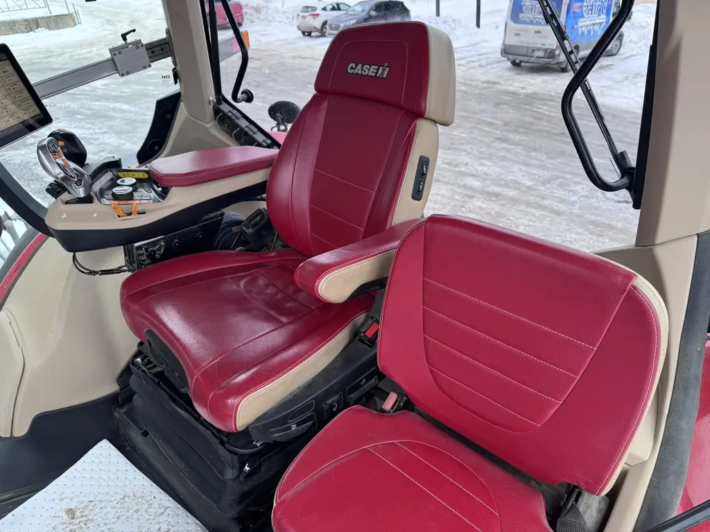 2022 Case IH Optum 300 CVX