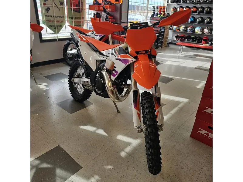 2024 KTM 250 XC thumbnail 3