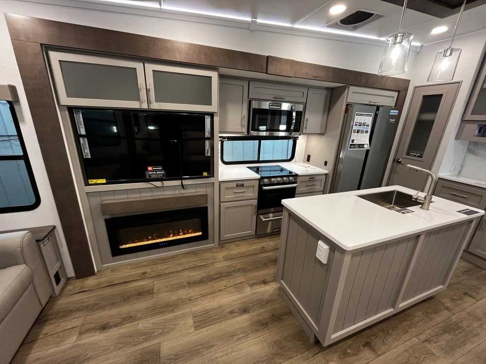 Alliance Rv Avenue 32rls 2026 alt