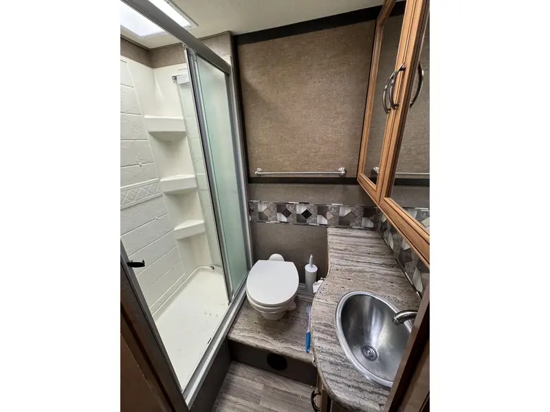 2018 Thor QUANTUM RW28 thumbnail 12