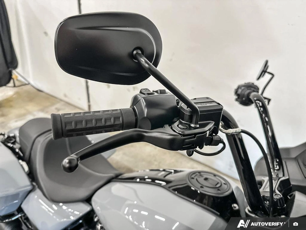 2026 Harley-davidson Road Glide alt