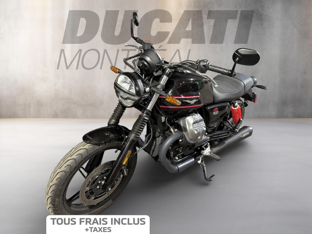 Moto Guzzi V7 Stone Special Edition 2023 alt