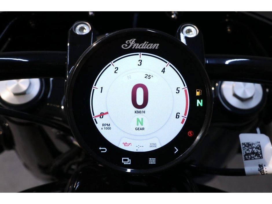 2025 Indian Motorcycle Indian Super Chief Dark Horse alt