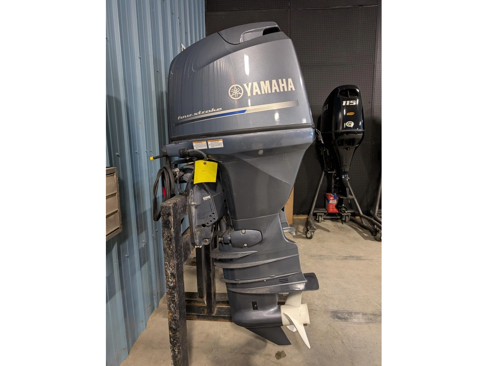 2017 Yamaha F90xb alt