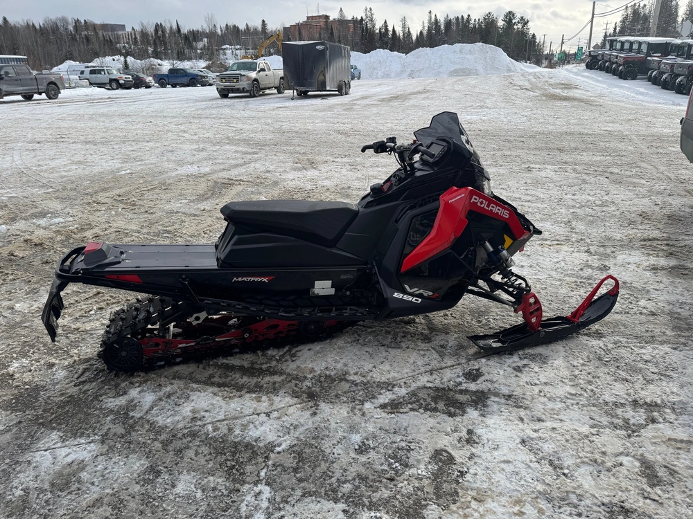 Polaris 850 Indy Vr1 137 2021 alt