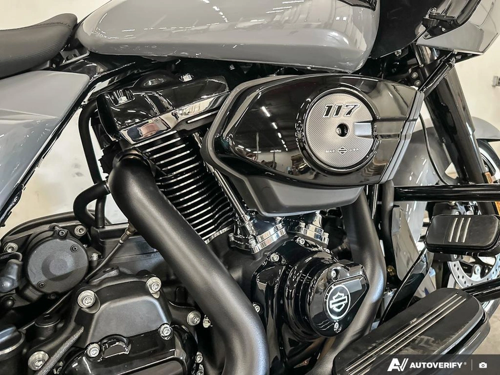 2026 Harley-davidson Road Glide alt