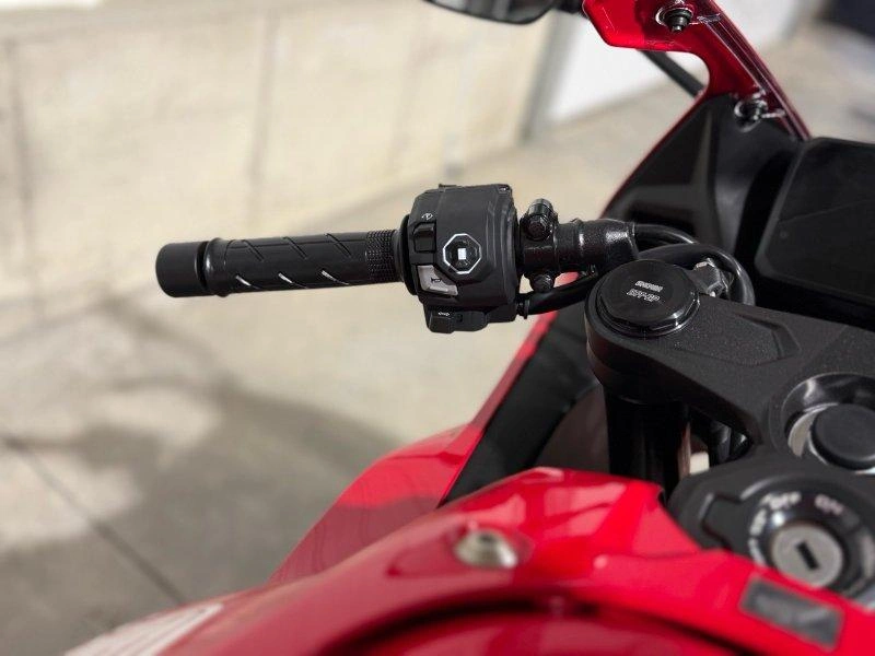 Honda Cbr650r E-clutch (abs) 2026 alt