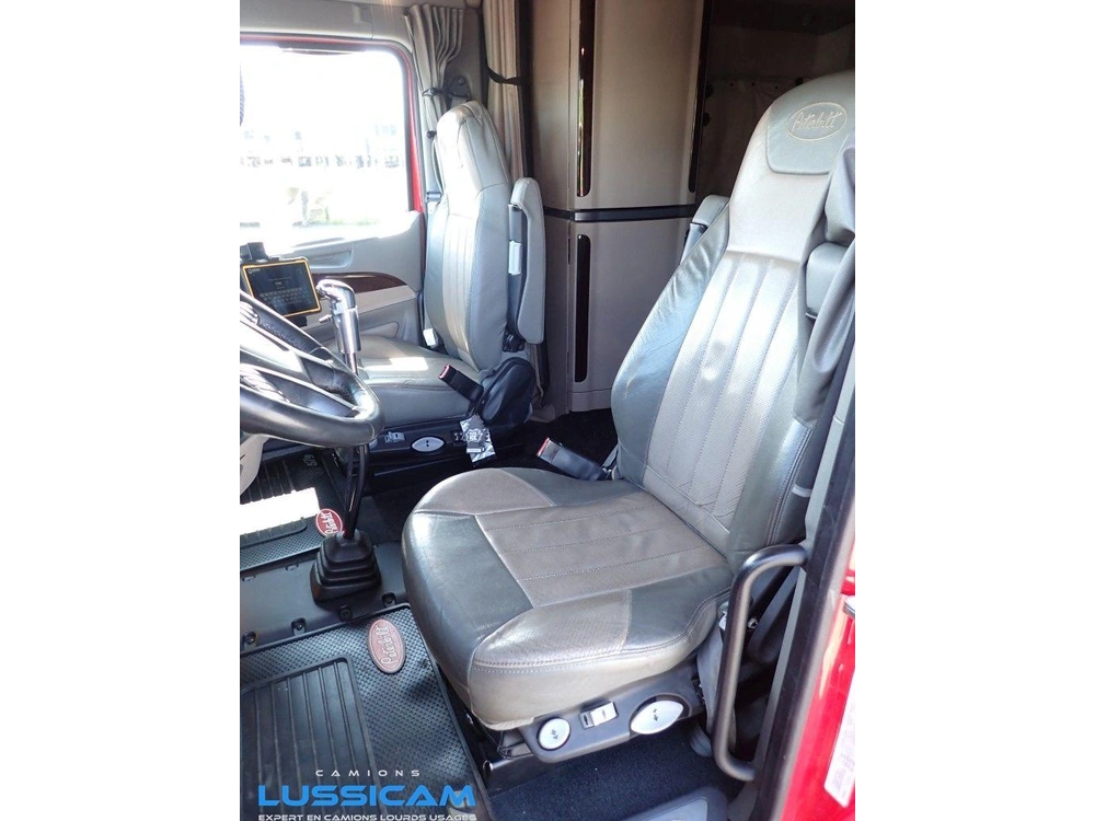 Peterbilt 579 2021