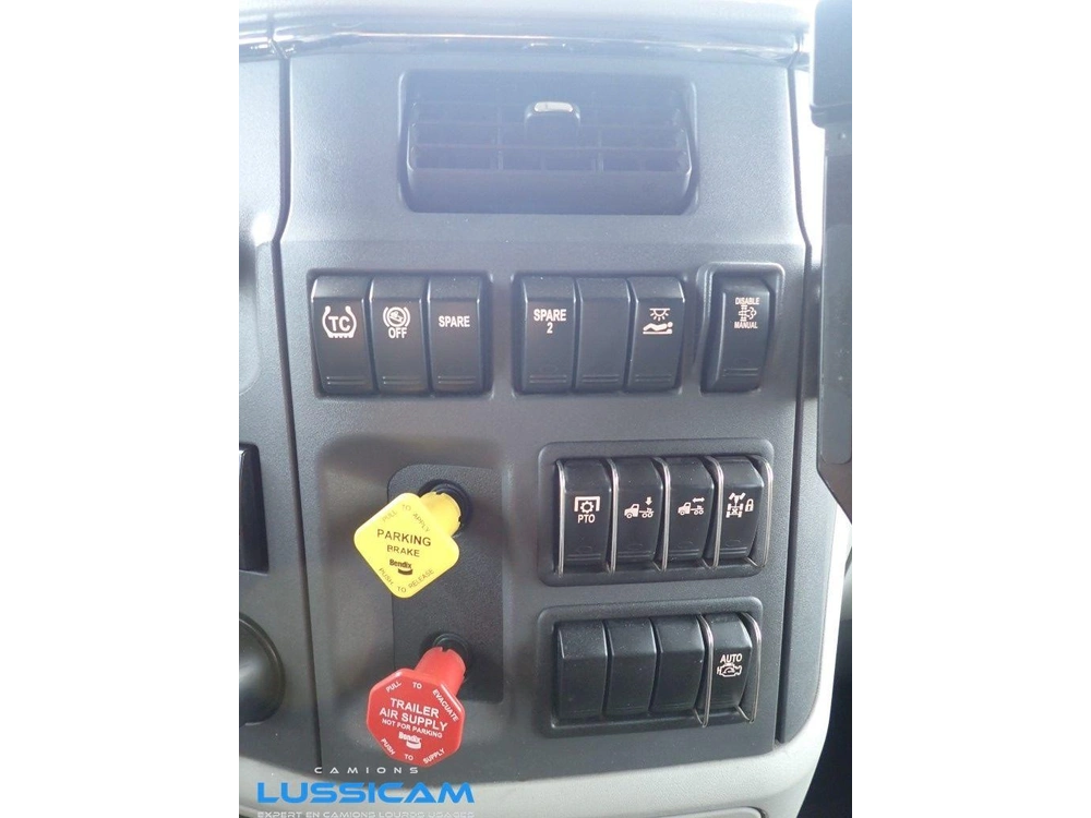 Peterbilt 579 2020