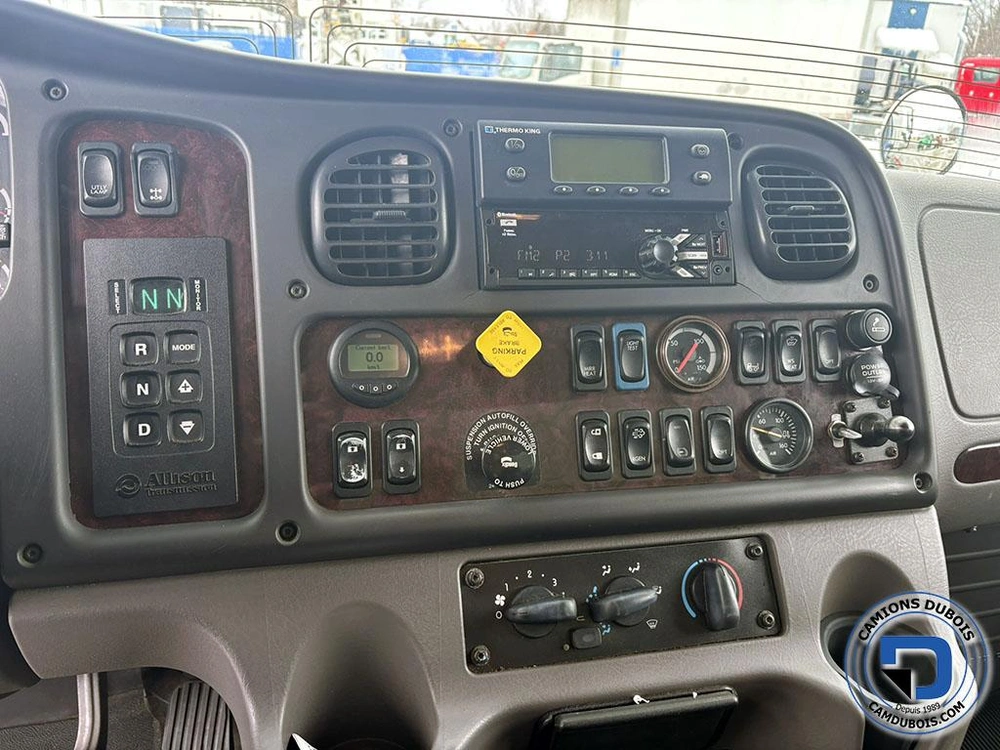 2018 Freightliner M2-106 alt