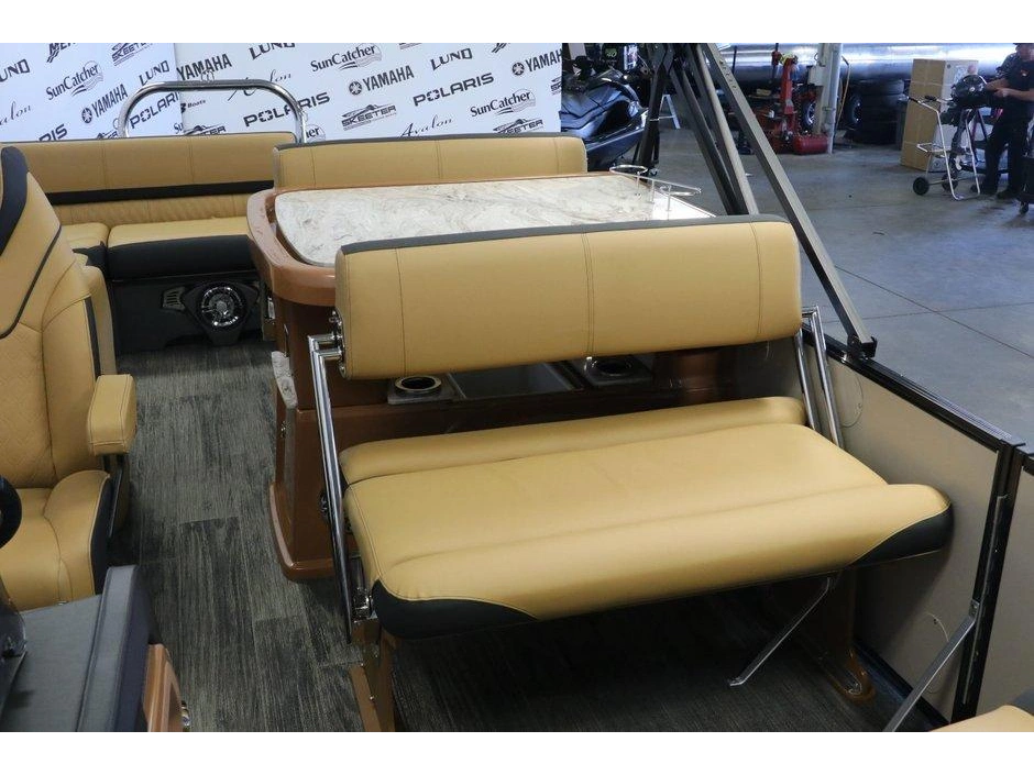 2025 Avalon Avalon Catalina 2585 Entertainer + Mercury 150 Hp alt