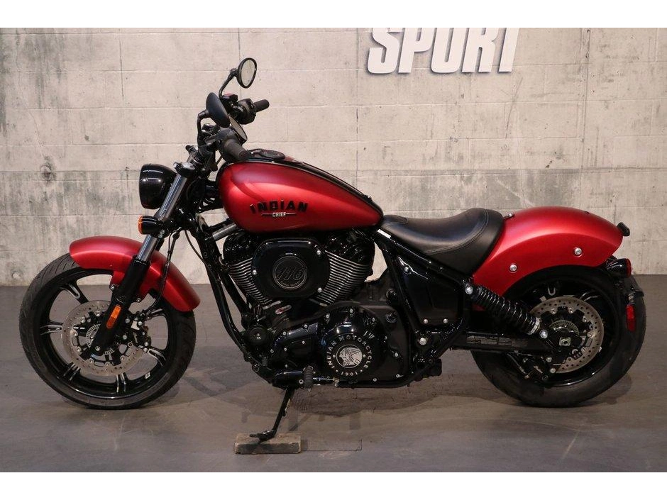 2025 Indian Motorcycle Indian Chief Dark Horse alt